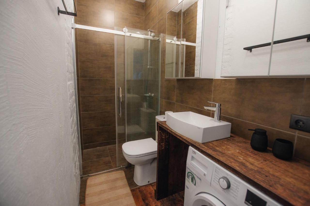 "Quiet Center" Apartment, Close To Train Station Tukums Eksteriør bilde