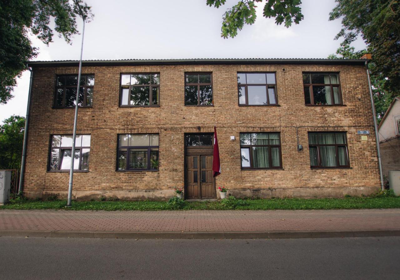 "Quiet Center" Apartment, Close To Train Station Tukums Eksteriør bilde